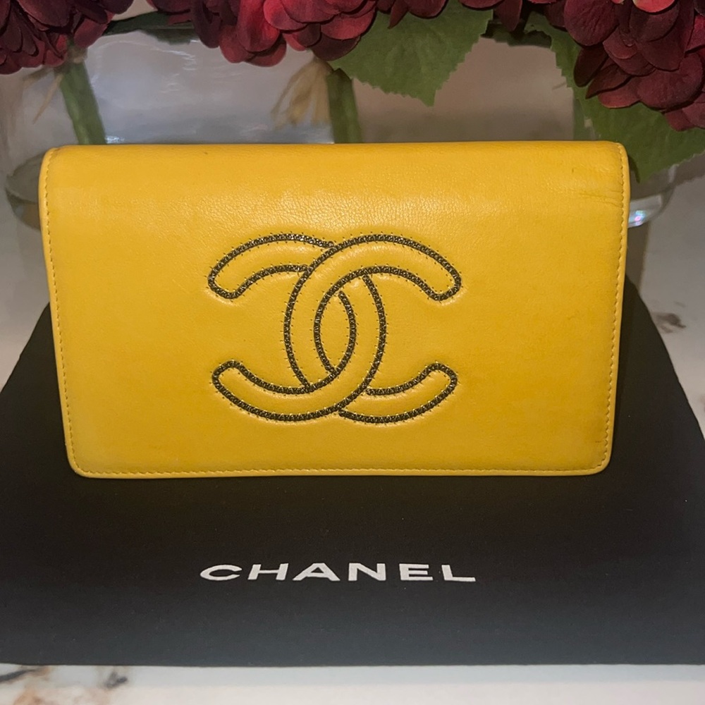 Preloved CHANEL CoCo Mark Long wallet - yellow calfskin leather with gunmetal